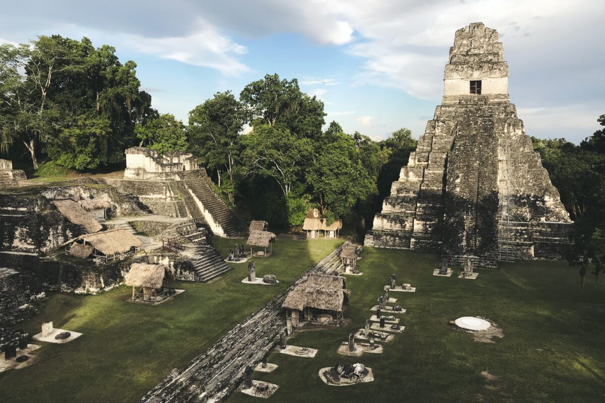 Heavy mercury contamination at Maya sites reveals a deep historic legacy